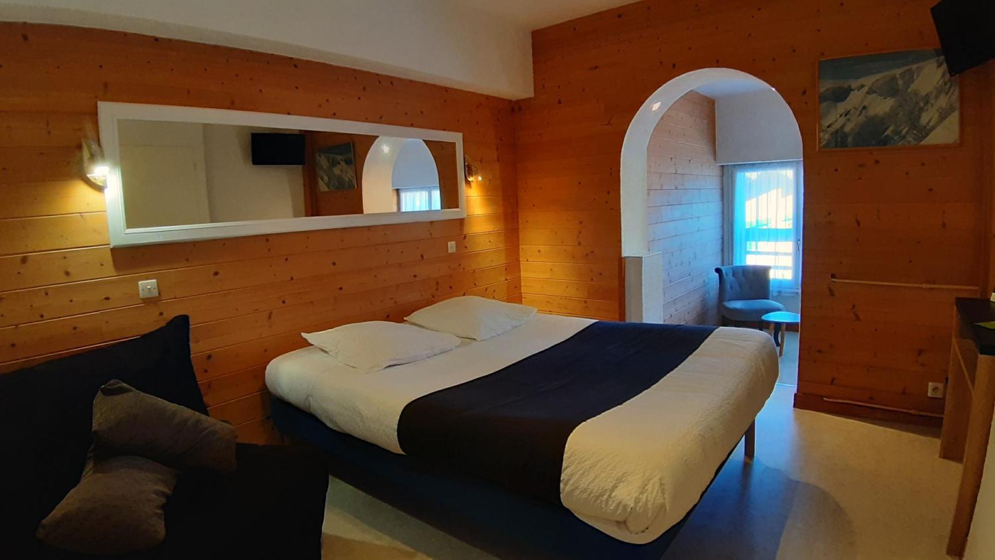 De La Route Verte Hotel